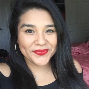 Meet your Posher, Sally